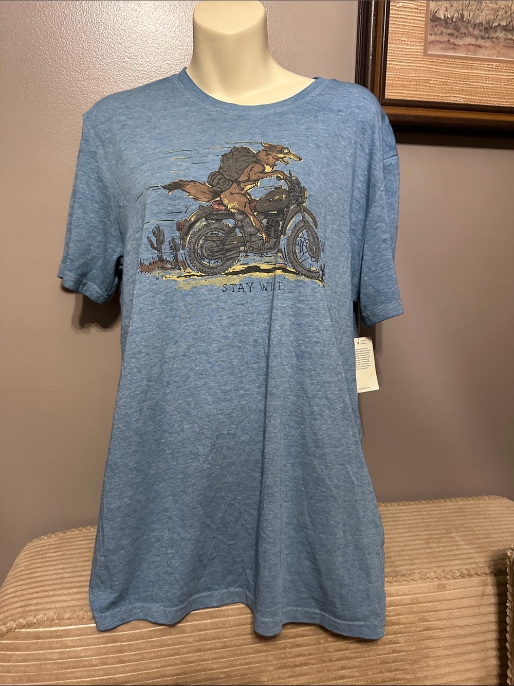NWT Stay Wild Blue Graphic Tee - Men's Casual Tee size medium
